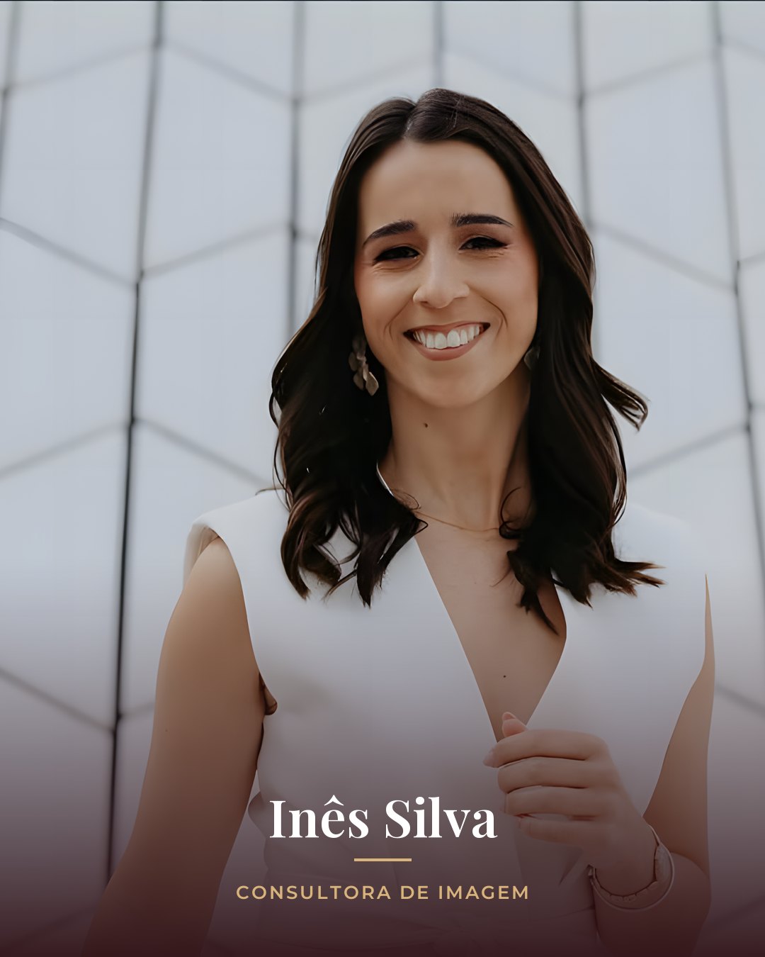 Inês Silva, consultora de imagem, de branco